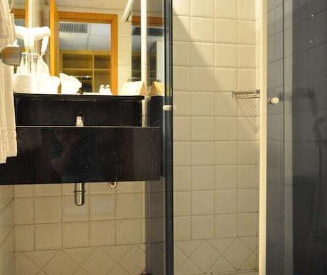 Chambre Standard, Rede Andrade Luxor