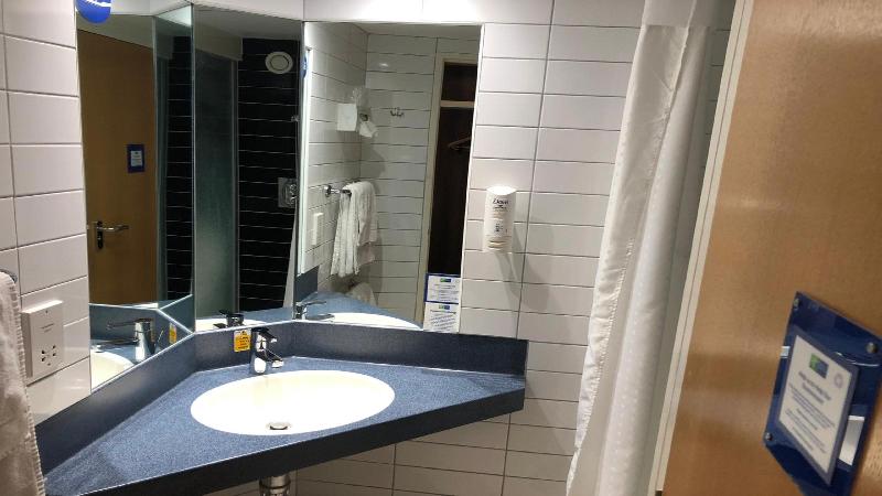 Номер Стандарт, Holiday Inn Express Glenrothes, An Ihg