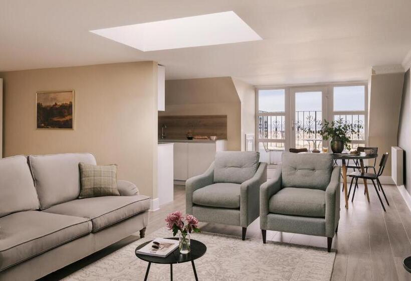Апартаменты 1 Спальня с Балконом, Sonder Royal Garden