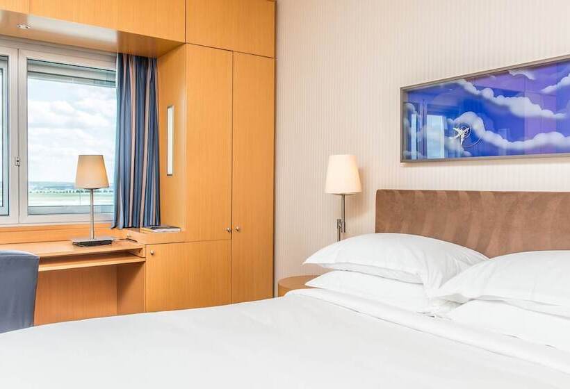 Полулюкс, Sheraton Paris Charles De Gaulle Airport
