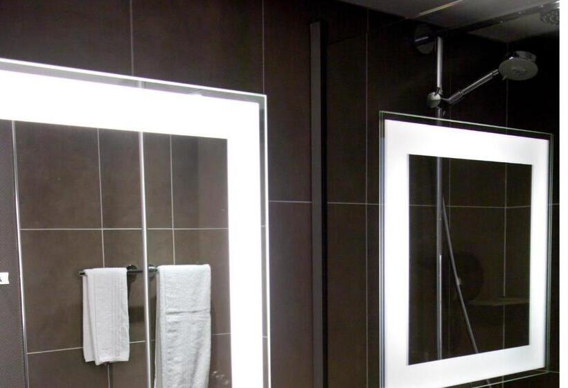 Номер Superior, Novotel Bordeaux Lac