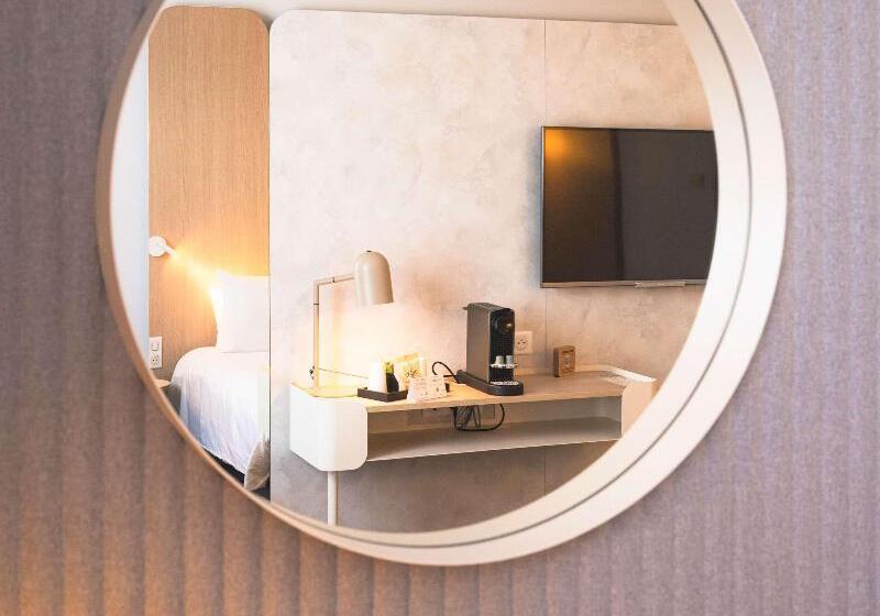 Номер Superior, Novotel Bordeaux Lac