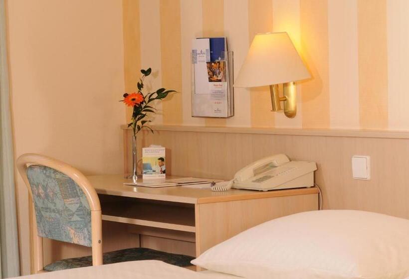 Номер Economy, Plaza Inn Chemnitz