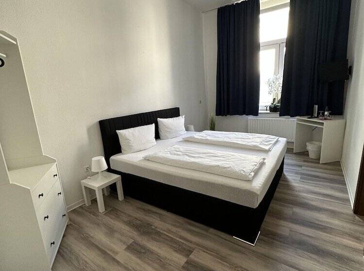 Номер Стандарт, Astor