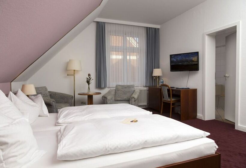 스탠다드 트리플 룸, Ringhotel Residenz Wittmund