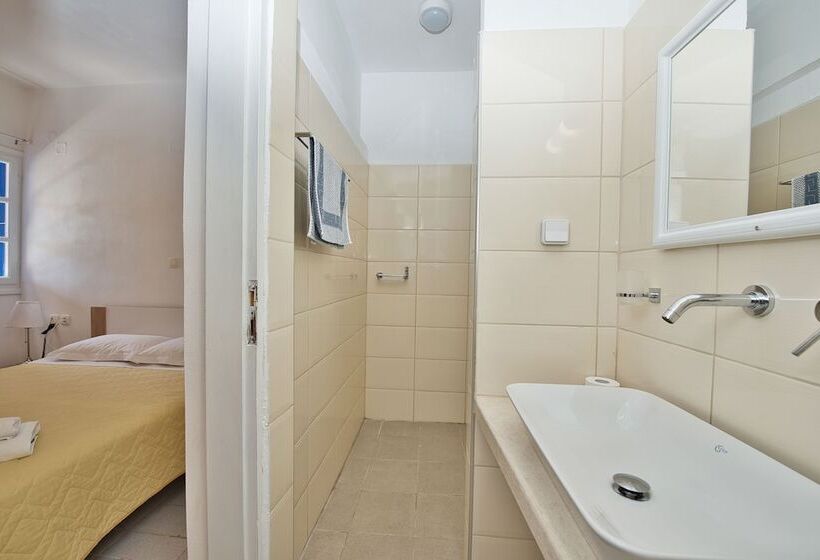 Номер Стандарт Вид на Бассейн, Caldera View Resort   Adults Only