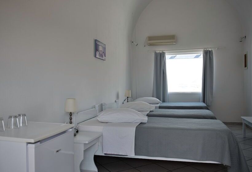 스탠다드 트리플 룸 풀장 전망, Caldera View Resort   Adults Only