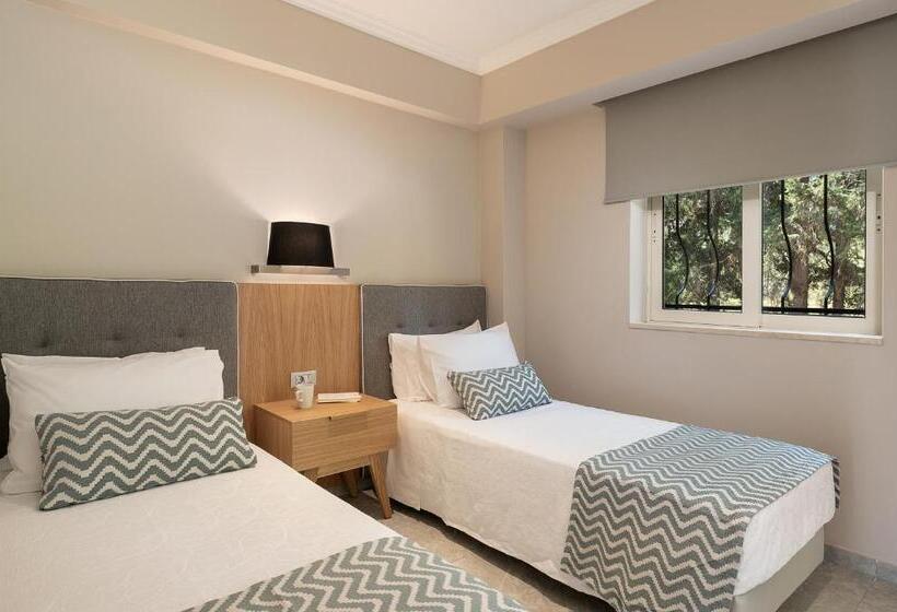 Семейный Полулюкс, Pilot Beach Resort