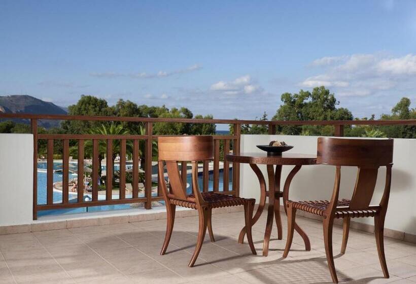 Люкс Повышенной Комфортности, Pilot Beach Resort