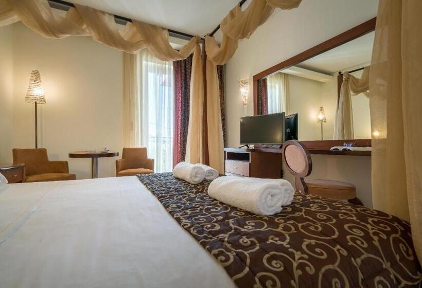 Номер Deluxe с Балконом, Zante Park Resort & Spa, Bw Premier Collection