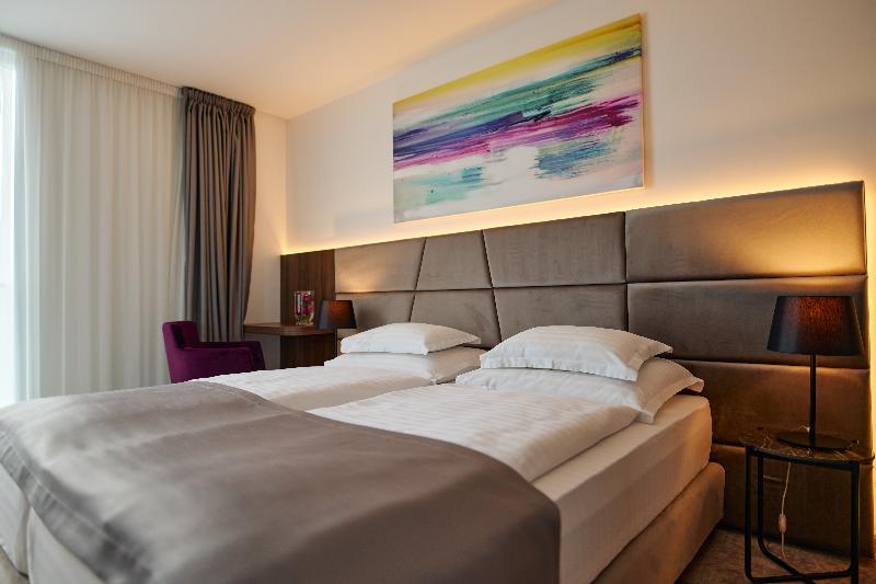 اتاق سوپریور خانوادگی, Paris