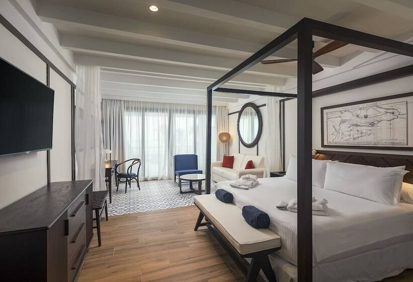 چشم‌انداز دریای سوئیت جونیور پرستیژ, Ocean Coral Spring Resort - All Inclusive