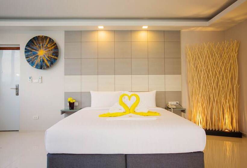 Королевский Люкс, Sunset Beach Club