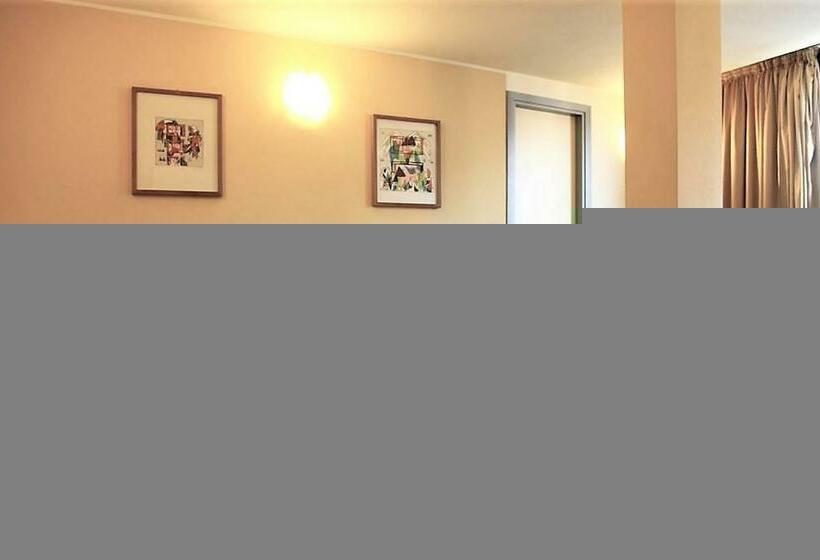 اتاق استاندارد یک نفره, Ibis Styles Palermo Cristal