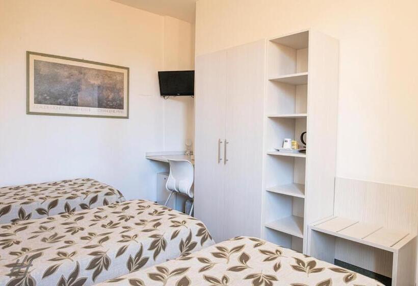 Quarto Triplo Standart, Holiday  Alla Finestrella