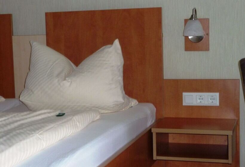 Номер Стандарт Трехместный, Pension Haus Waldfrieden, Meinecardplus Inklusive