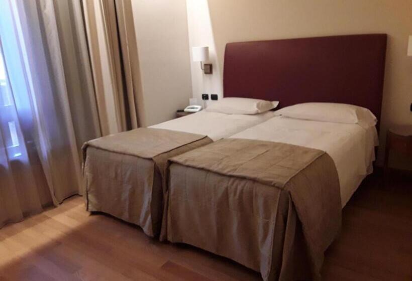 수피리어 룸, Monica Hotel Fiera