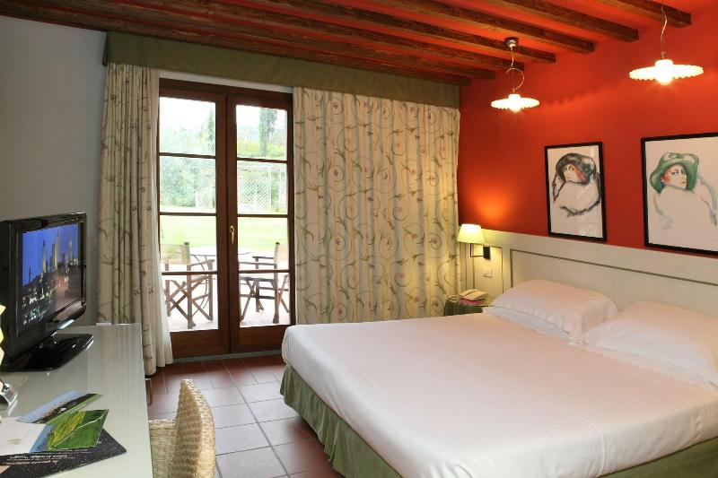 Классический Номер, Villasanpaolo Resort & Spa