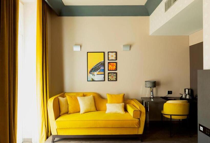 اتاق لوکس خانوادگی, Amadomus Luxury Suites