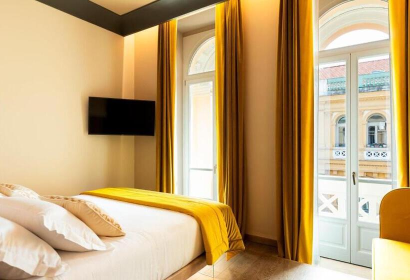اتاق لوکس خانوادگی, Amadomus Luxury Suites