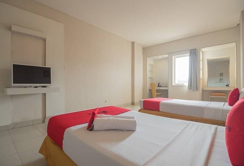 Номер Deluxe, Reddoorz Plus Near Kampus Upi Setiabudhi