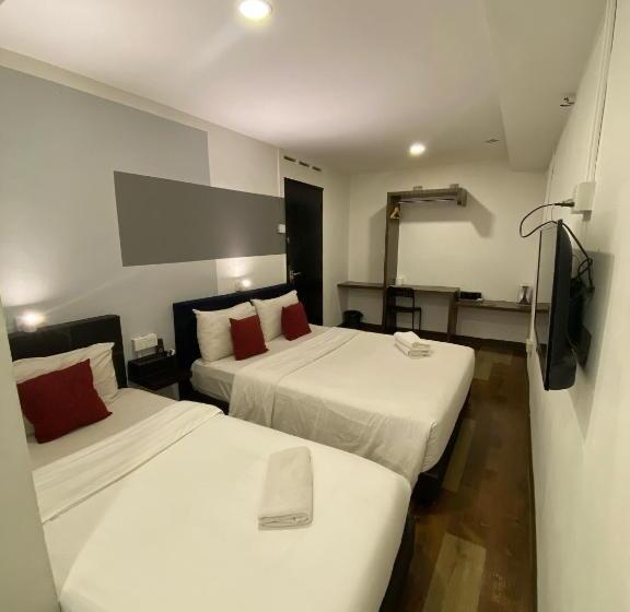 标准三人间, V Hotel Johor Bahru