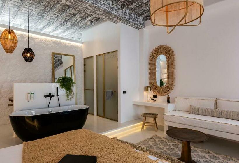 Полулюкс с Балконом, The Townhouse Mykonos