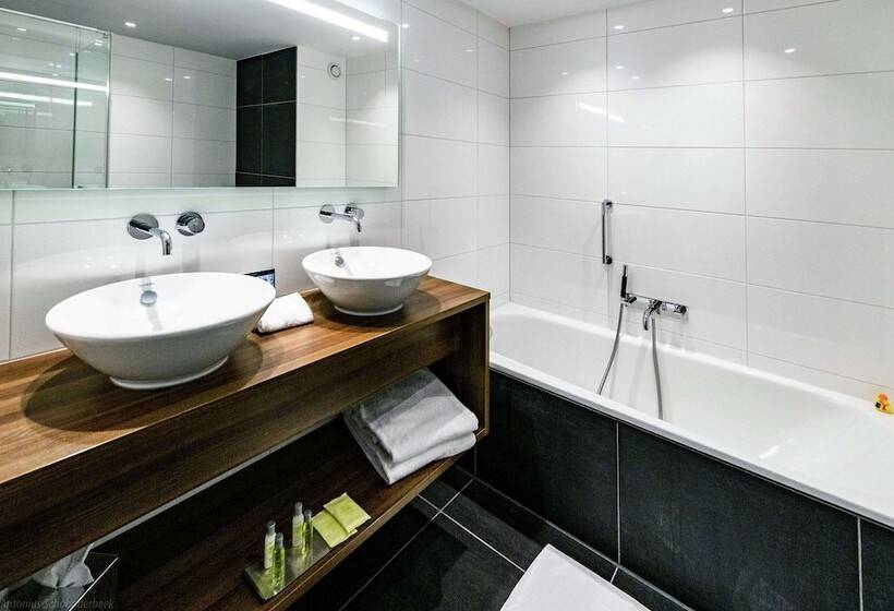 Standard Room, Doubletree By Hilton Royal Parc Soestduinen
