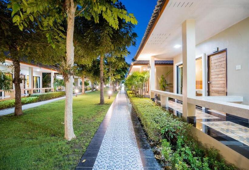 수피리어 룸 가든 전망, Tontan Resort Chaam