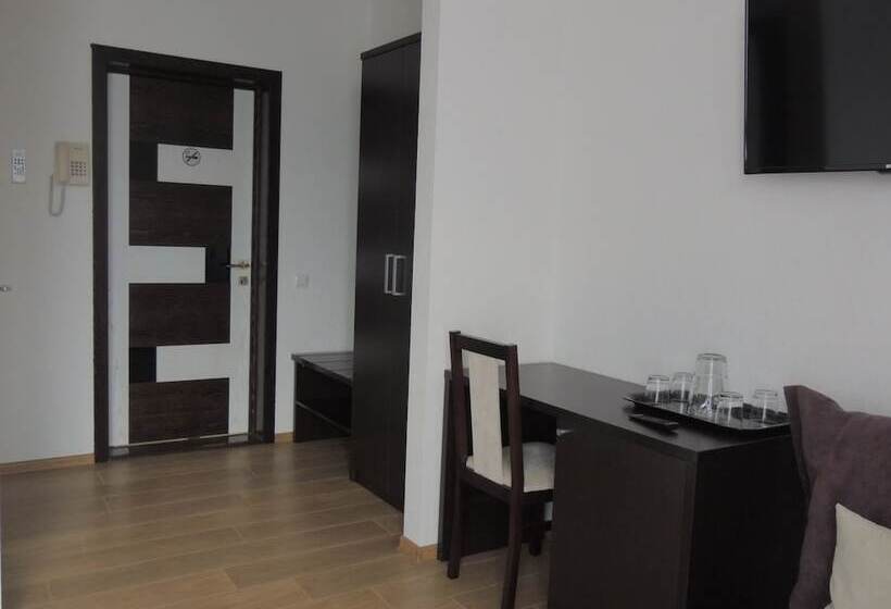 اتاق راحتی, Piano Guesthouse