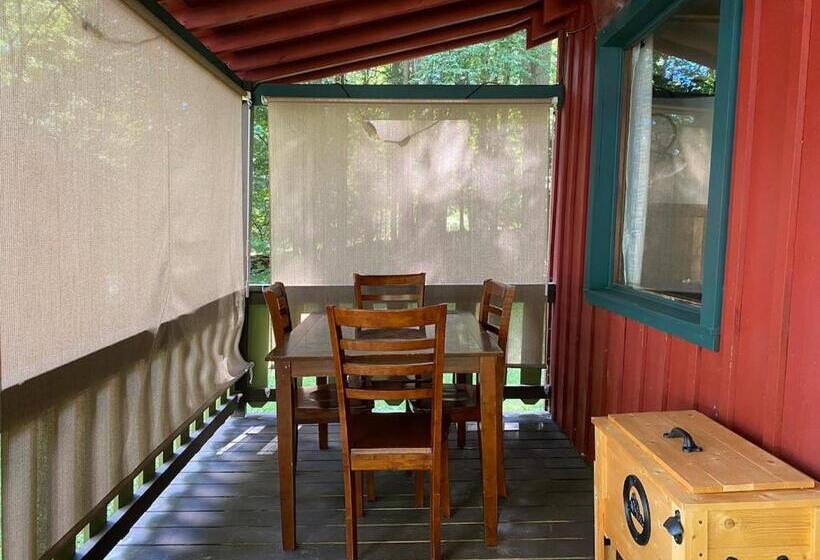בקתה, Trekker, Treehouses Cabins And Lodge Rooms