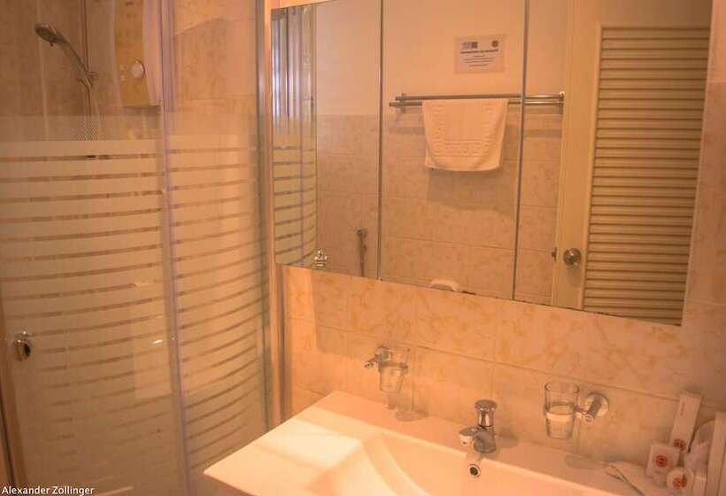 디럭스 룸, Alona Vida Beach Resort