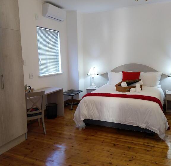 Номер Deluxe, Savoy Hotel Beaufort West