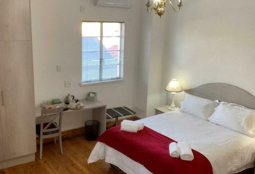 Номер Superior, Savoy Hotel Beaufort West