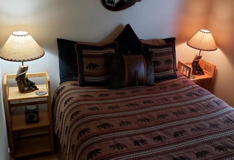 اتاق استاندارد با چشم‌انداز دریا, Resurrection Lodge On The Bay