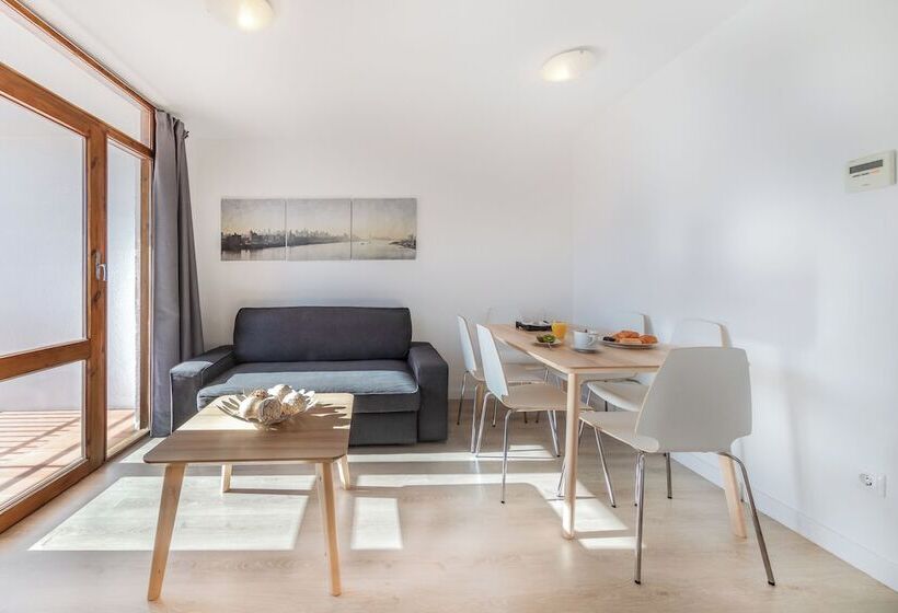 Superior 2-bedroom flat with sea view, Agaró Cambrils Apartments