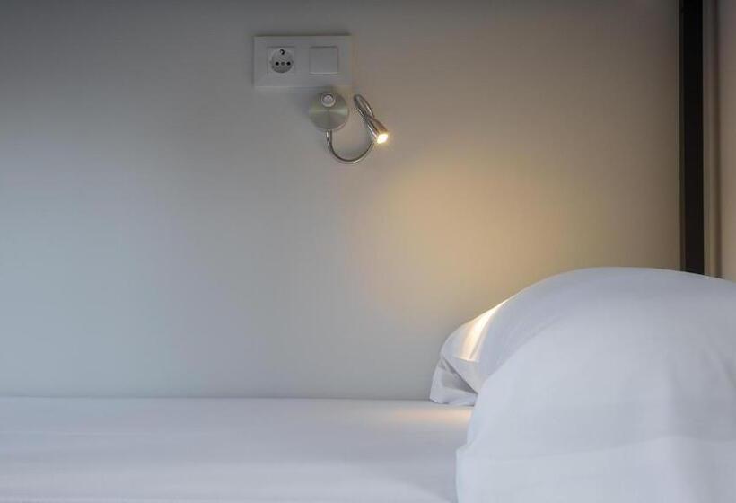 Кровать в Общей Комнате, Hostel La Pedriza