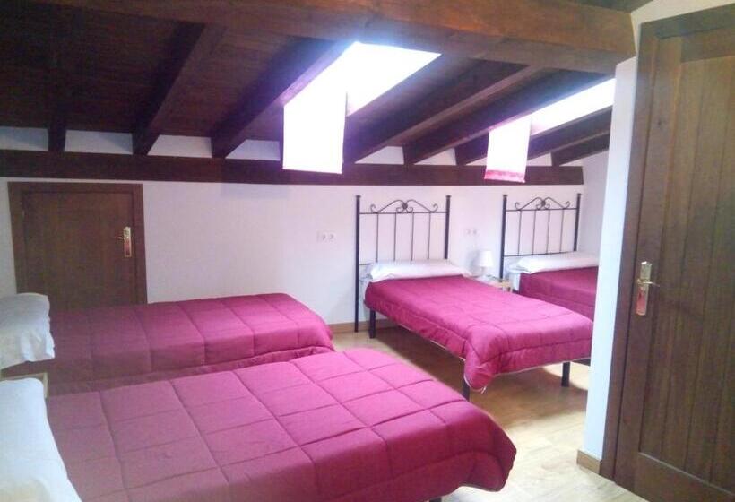 اتاق استاندارد چهار تخته, La Casa De Mi Abuela
