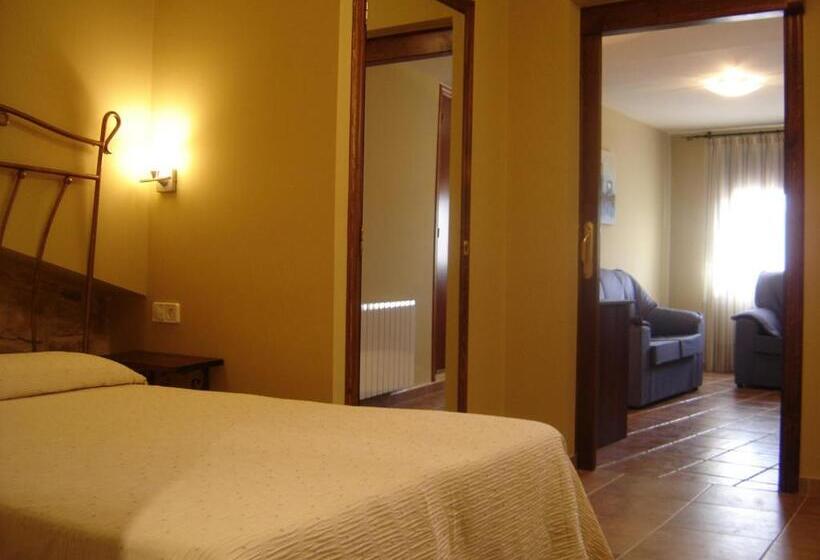 Junior Suite Terasszal, Hostal Casa Laure Y Mª Jose