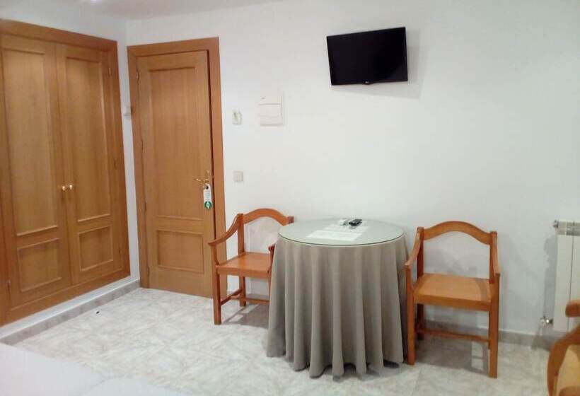 Номер Стандарт, Hostal Lopez