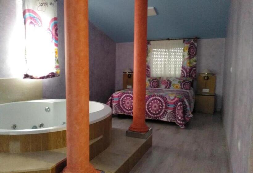 Студия Стандарт, Hostal Orly