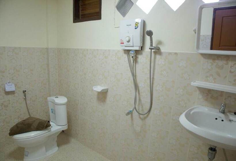 اتاق استاندارد با سرویس بهداشتی مشترک, Happy House On The Beach