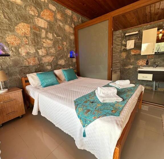 Quarto Estandar, Kabak Armes