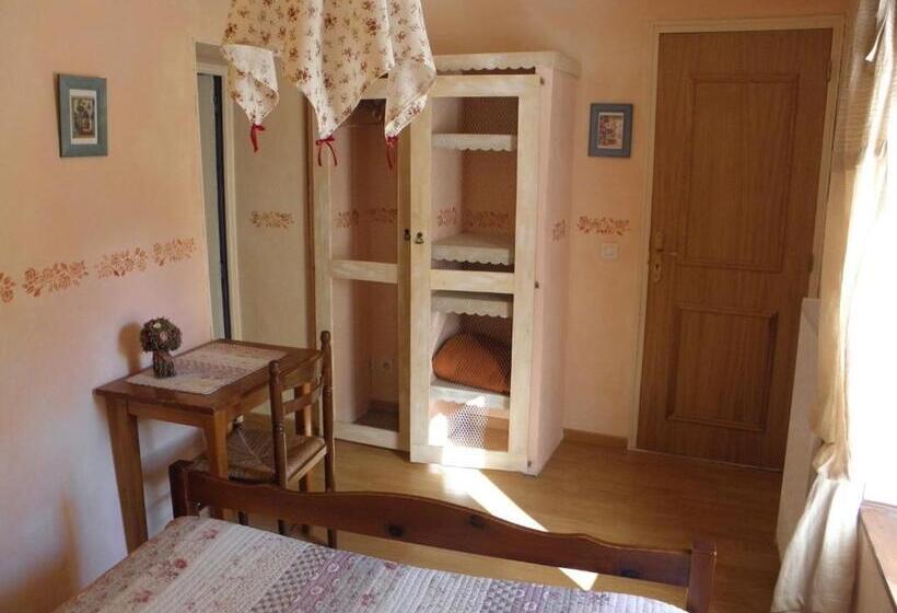 스탠다드 룸, Gîte Auberge Les Terres Blanches De Méolans