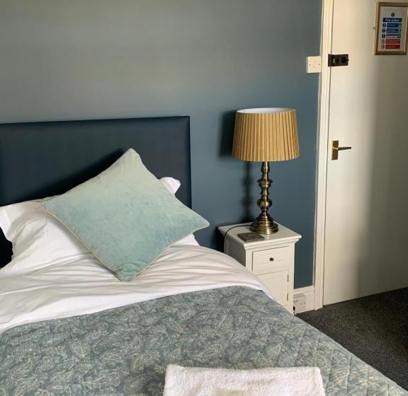 Номер Стандарт Индивидуальный Вид на Море, The Nags Head   Room Only Accommodation