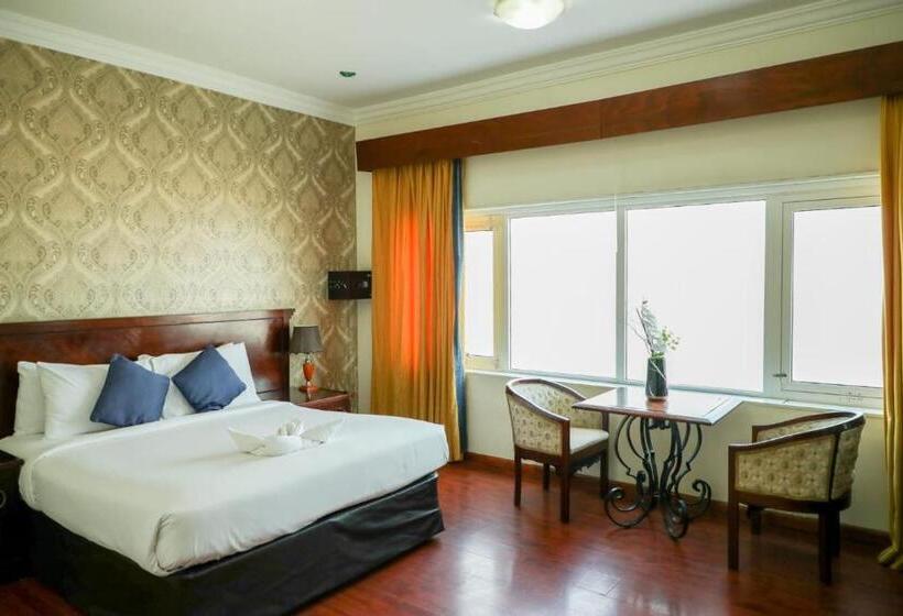 اتاق اجرایی با چشم‌انداز دریا, Mermaid Beach Hotel Llc