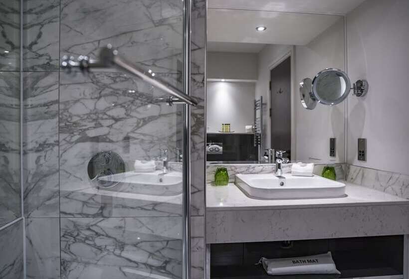 Suite, Boulevard