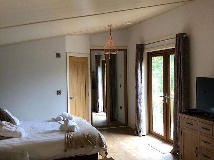 Студио Executive, Herons Lake Retreat