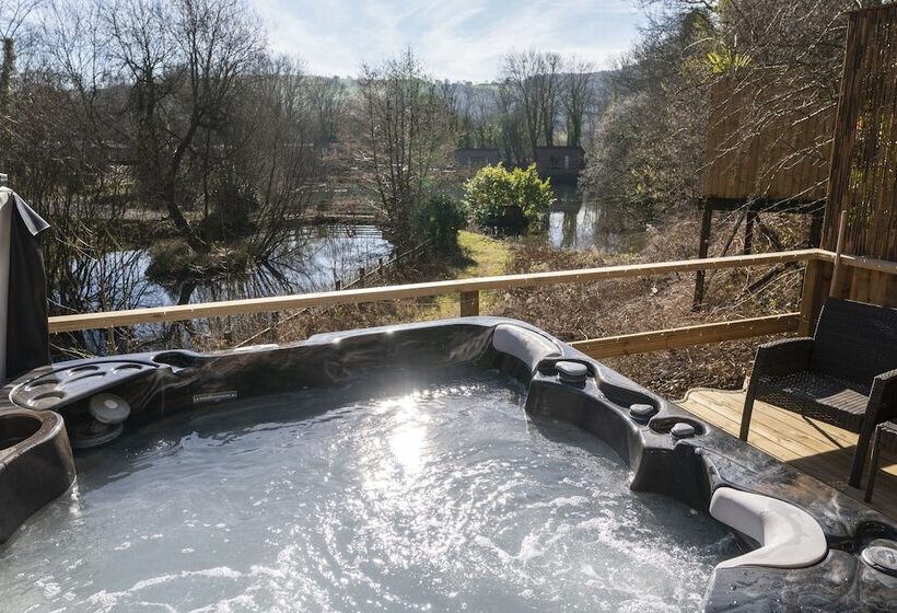 Студио Executive, Herons Lake Retreat