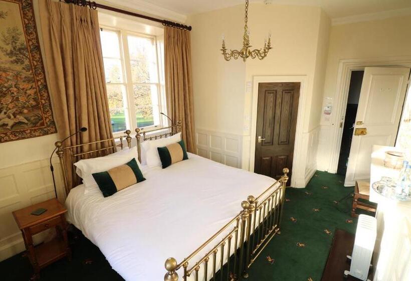 스탠다드 룸 킹사이즈 침대, Appleby Castle